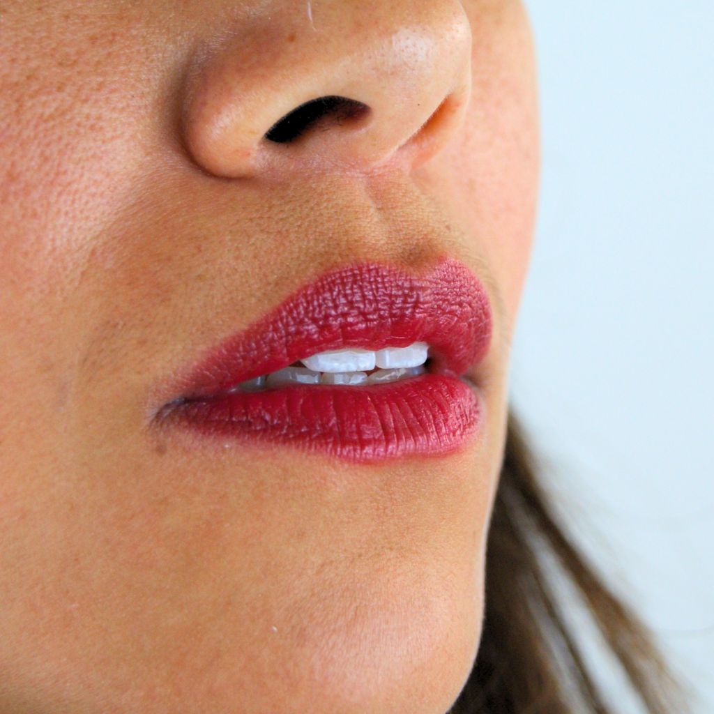 Rouge à lèvres soin Bordeaux